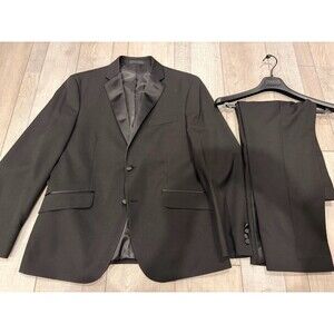 Kenneth Cole Reaction Tuxedo 40S Jacket 33x25 Pants Black Techni-Cole Slim Fit